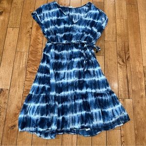 Women’s GAP Short Sleeve Tie Dye Dress with Tie at Waist, Size Large